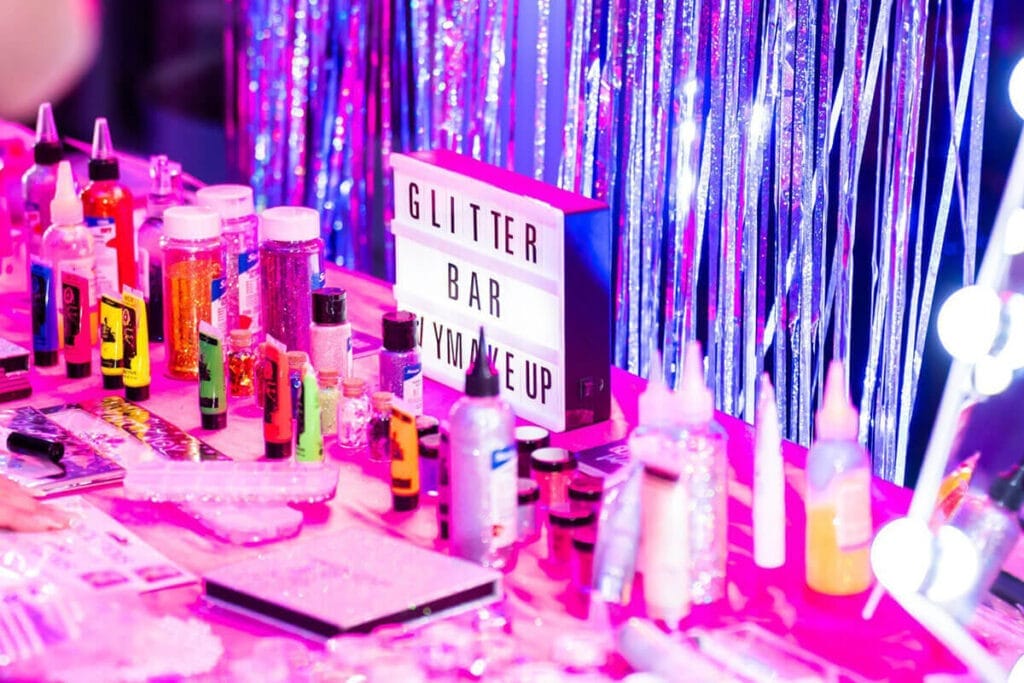 Taller de Maquillaje & Glitter Bar en Valencia