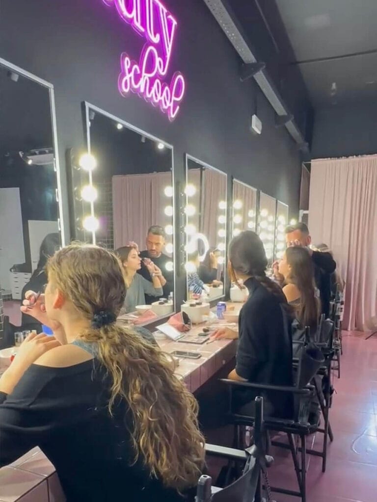 Taller de Maquillaje & Glitter Bar en Valencia
